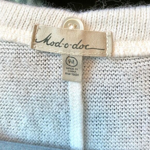 Mod-O-Doc Off-white Long Sleeve Crew Neck Sweater, Size M - Picture 2 of 6